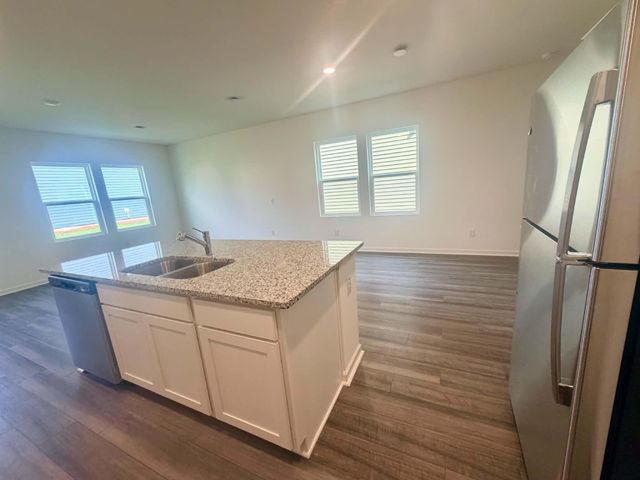 8867 Salamander Road 56, North Charleston, SC 29406