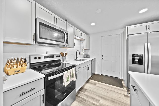 2310 Tempest Drive, Columbus, OH 43232