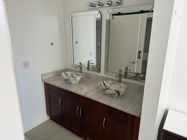 7275 SW 90th Way G311, Miami, FL 33156