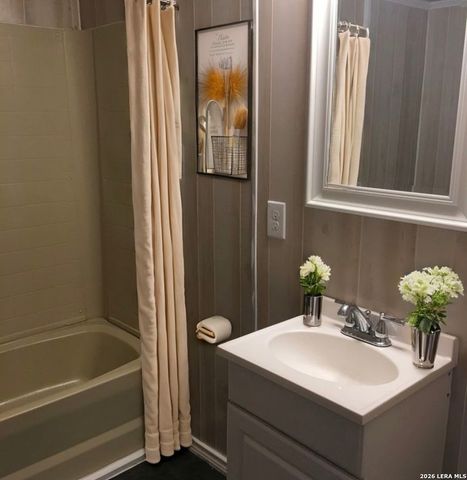 6577 Cedar Lane, San Antonio, TX 78257