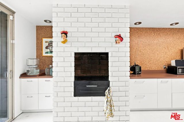 936 Fortune Way, Los Angeles, CA 90042