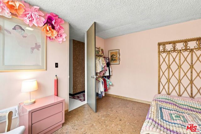 936 Fortune Way, Los Angeles, CA 90042