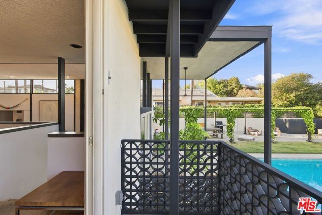 936 Fortune Way, Los Angeles, CA 90042
