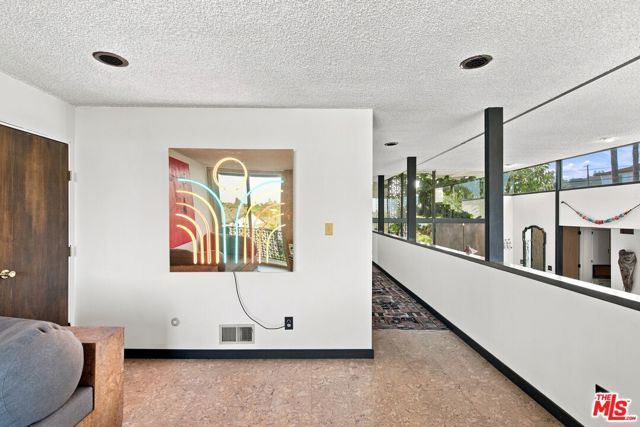 936 Fortune Way, Los Angeles, CA 90042