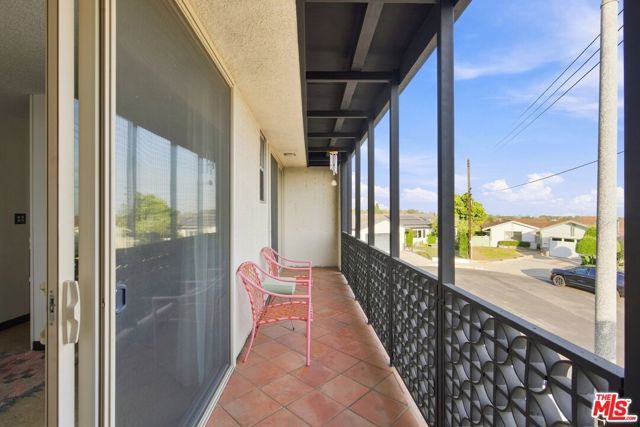 936 Fortune Way, Los Angeles, CA 90042