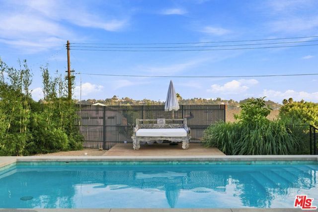 936 Fortune Way, Los Angeles, CA 90042