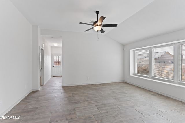 13940 Summer Wave Avenue, El Paso, TX 79928