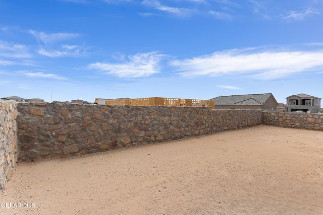 13940 Summer Wave Avenue, El Paso, TX 79928