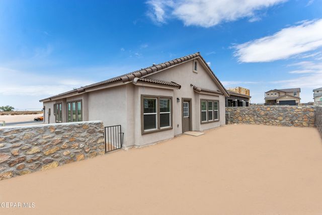 13940 Summer Wave Avenue, El Paso, TX 79928