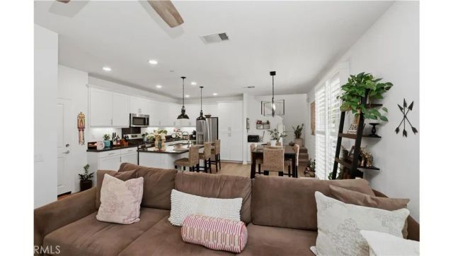 35850 Landon, Murrieta, CA 92562