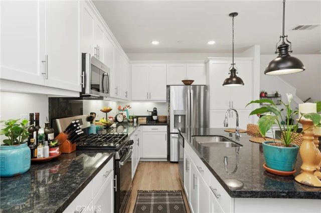 35850 Landon, Murrieta, CA 92562