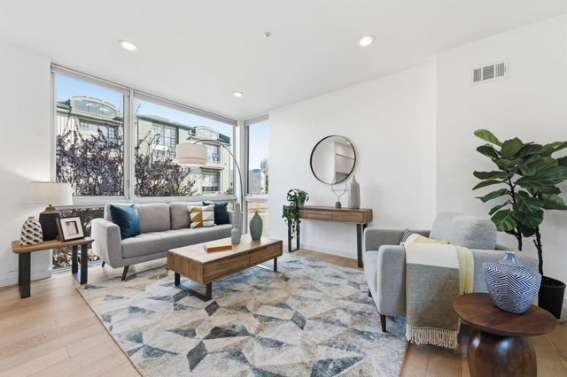 857 W Grand Ave, Oakland, CA 94607