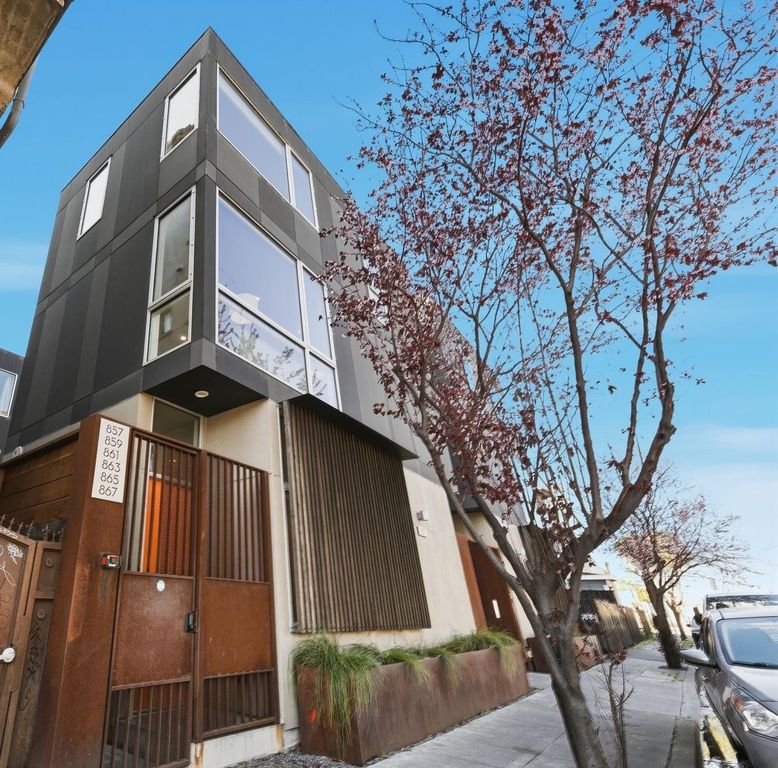 857 W Grand Ave, Oakland, CA 94607