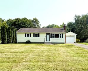 28 James Avenue, Southington, CT 06489