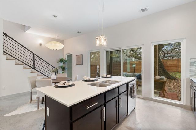 2805 Sol Wilson Ave B, Austin, TX 78702