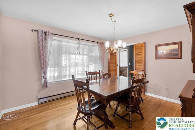 102 Valley Stream Road, Stroud Twp, PA 18360