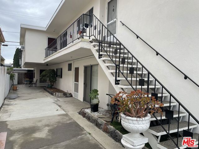 3749 Veteran Avenue 1, Los Angeles, CA 90034