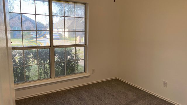 2520 Dandelion Lane, Rowlett, TX 75089