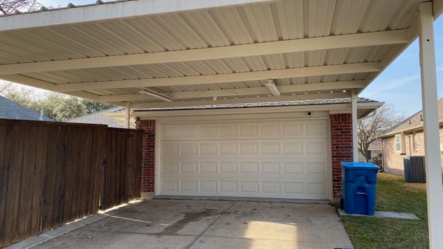 2520 Dandelion Lane, Rowlett, TX 75089