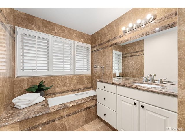 2552 E Alameda Ave 71, Denver, CO 80209