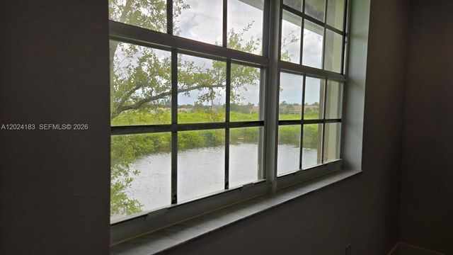 230 SW 117th Terrace 11202, Pembroke Pines, FL 33025