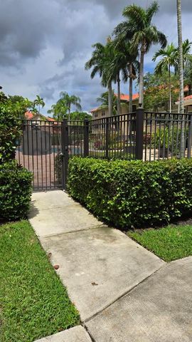 230 SW 117th Terrace 11202, Pembroke Pines, FL 33025