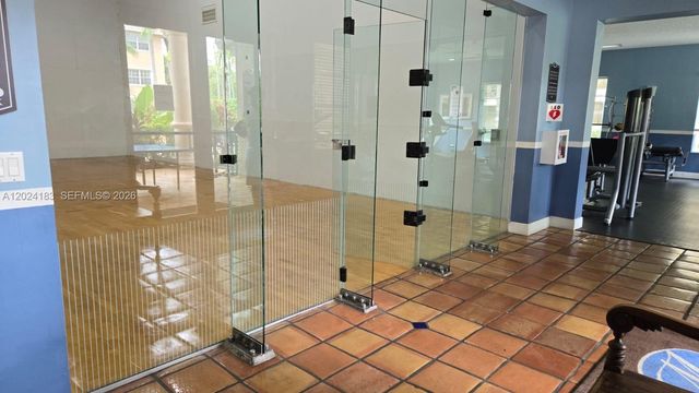230 SW 117th Terrace 11202, Pembroke Pines, FL 33025