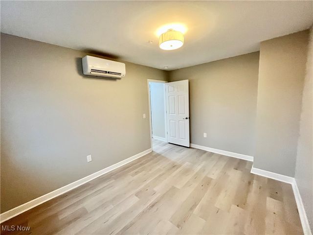 12381 Cedar Road 3A, Cleveland Heights, OH 44106