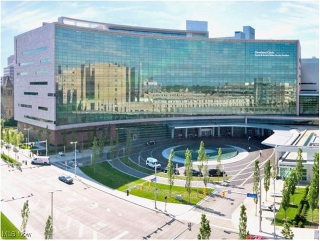 12381 Cedar Road 3A, Cleveland Heights, OH 44106