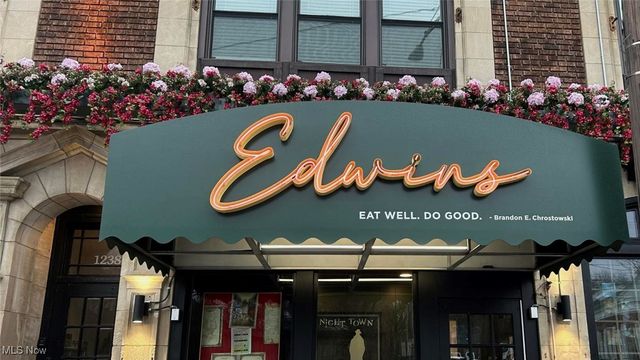 12381 Cedar Road 3A, Cleveland Heights, OH 44106