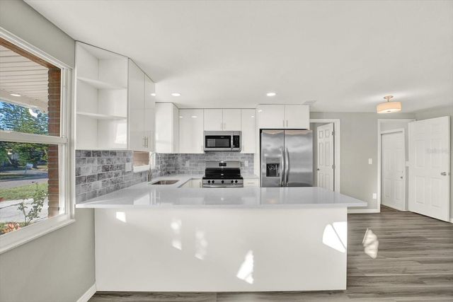 8391 76TH AVENUE, Seminole, FL 33777