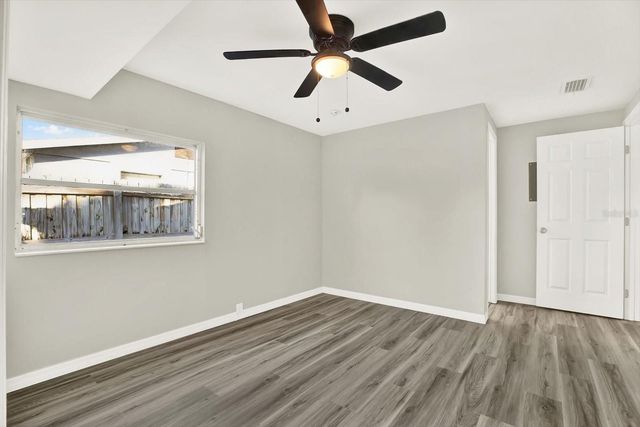 8391 76TH AVENUE, Seminole, FL 33777