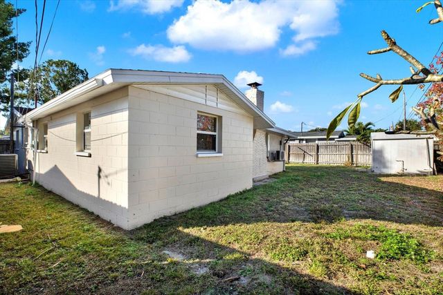 8391 76TH AVENUE, Seminole, FL 33777