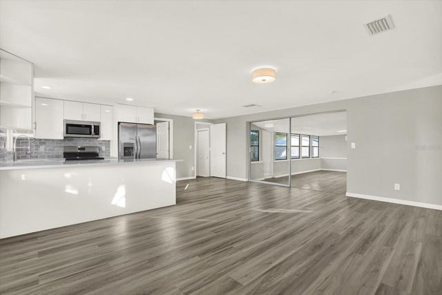 8391 76TH AVENUE, Seminole, FL 33777