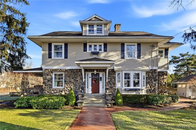 735 West Center Street, Ridgeway, NY 14103