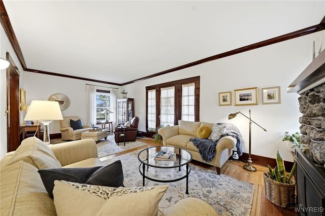 735 West Center Street, Ridgeway, NY 14103