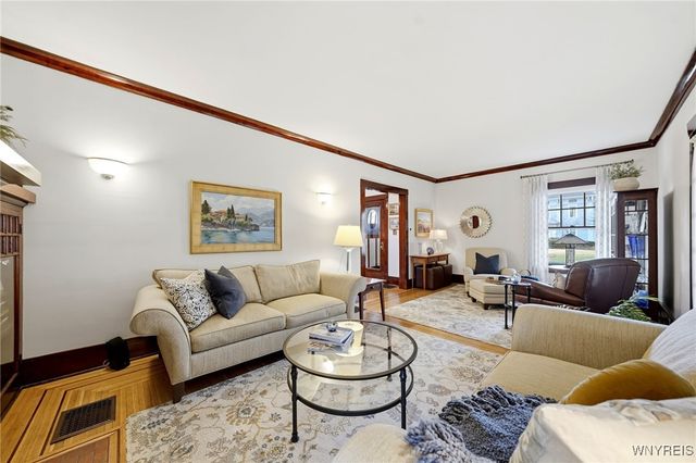 735 West Center Street, Ridgeway, NY 14103