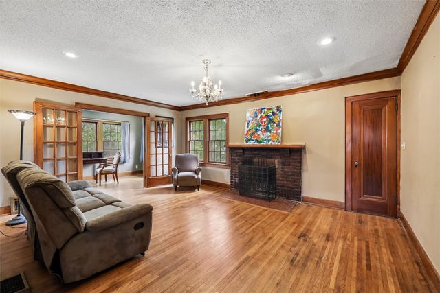 1094 28th Street, Des Moines, IA 50311