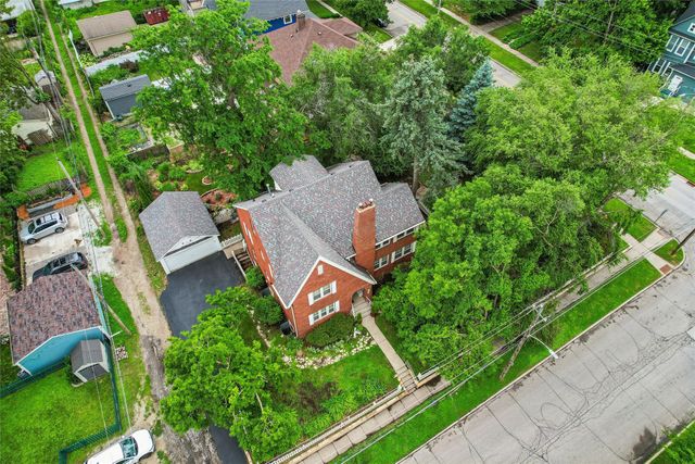 1094 28th Street, Des Moines, IA 50311