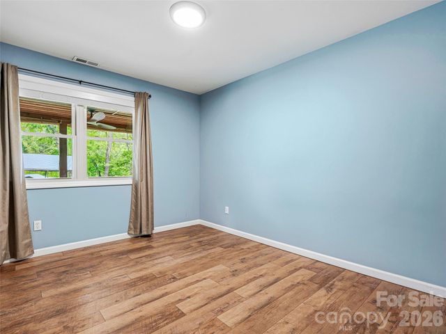 3 Mos Way, Candler, NC 28715