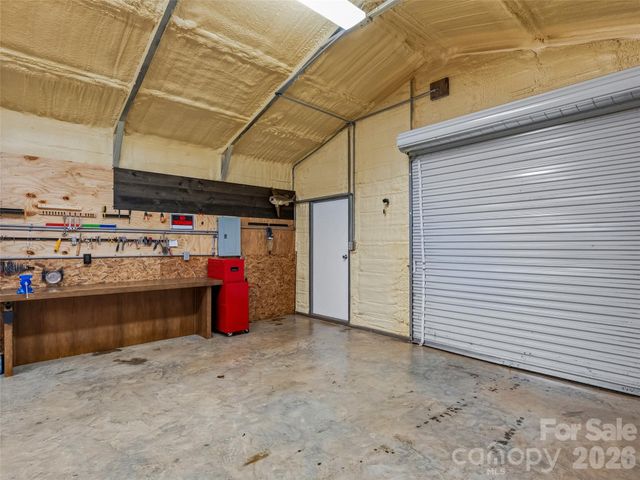 3 Mos Way, Candler, NC 28715
