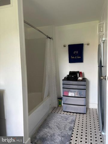 1422 W LOMBARD ST, Baltimore, MD 21223