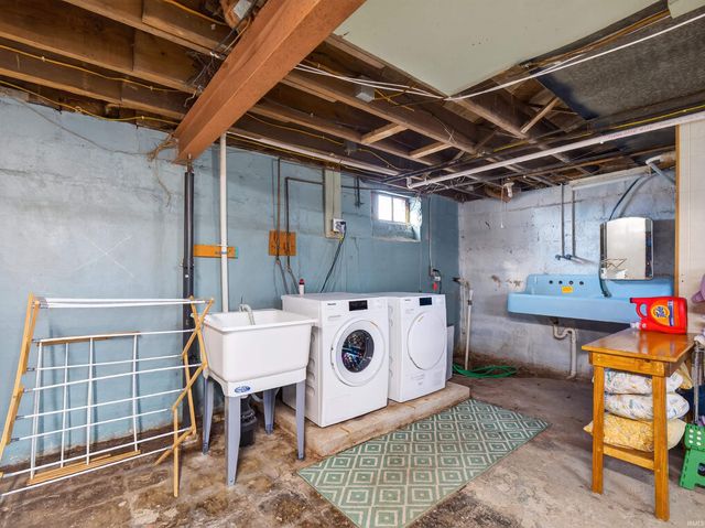 1522 Reckeweg Road, Fort Wayne, IN 46804