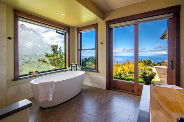 337 Kealakapu Rd, Kula, HI 96790