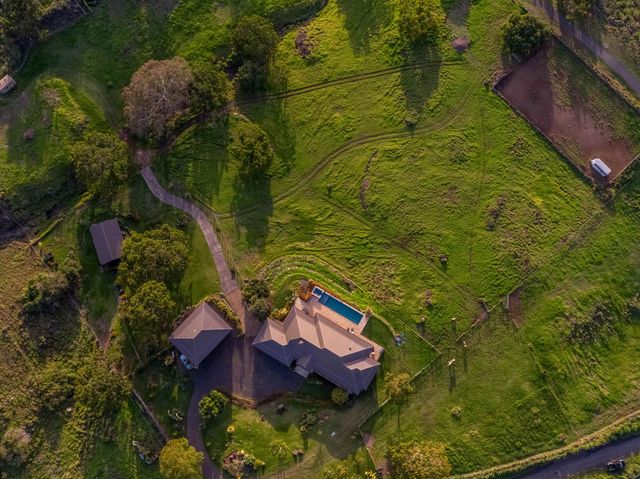 337 Kealakapu Rd, Kula, HI 96790