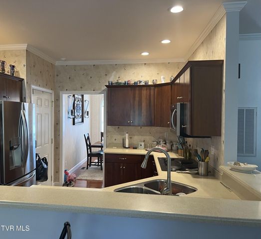 409 Oakwood Avenue, Pennington Gap, VA 24277