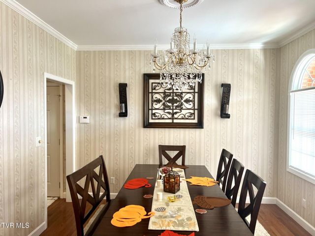 409 Oakwood Avenue, Pennington Gap, VA 24277