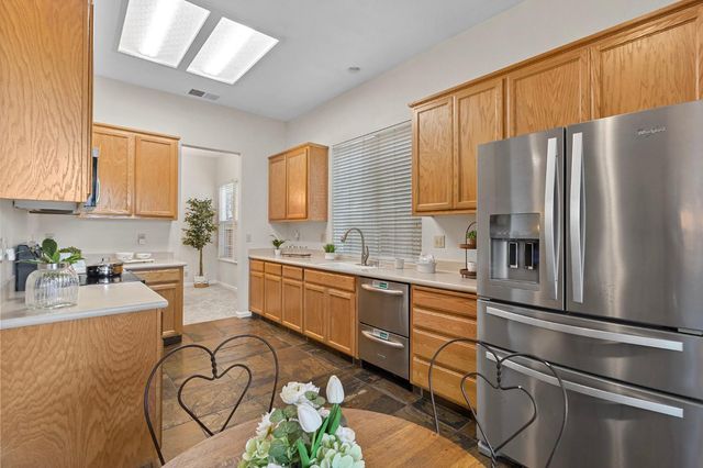 1605 Epping Ave, Modesto, CA 95355