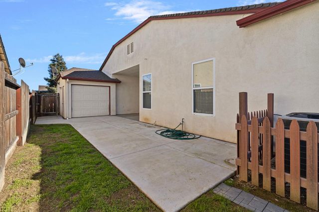 1605 Epping Ave, Modesto, CA 95355