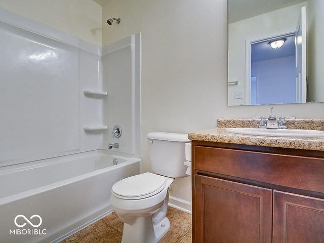 3658 Berkdale Drive, Columbus, IN 47203